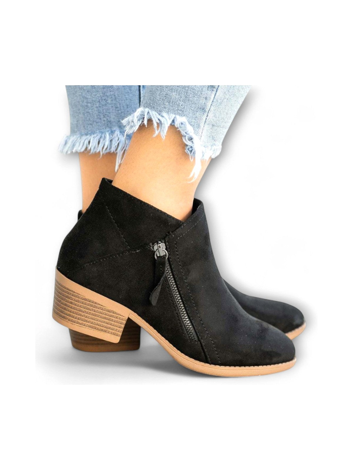Larissa - Botas Camurça com salto largo