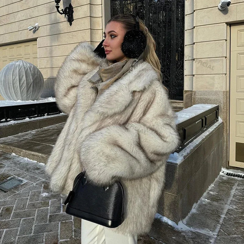 Nova | Oversized Faux Fur Jas — 4